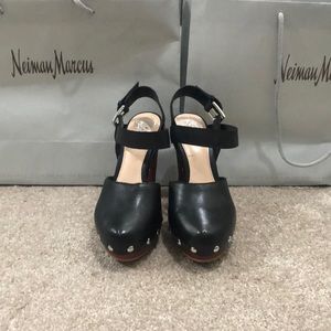 Vince Camuto platforms